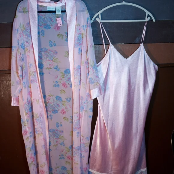 Gorgeous 1X Jaclyn Smith Stunning Lingerie Gown with Matching Robe Feminine - Picture 6 of 15